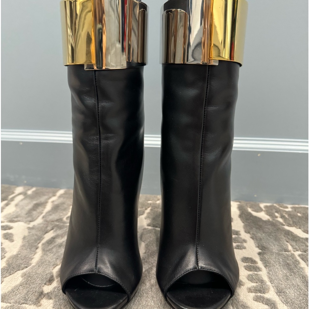 New Giuseppe Zanotti mirror booties